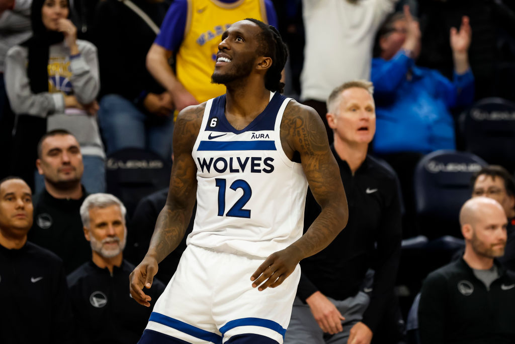 Taurean Prince firma con los Lakers