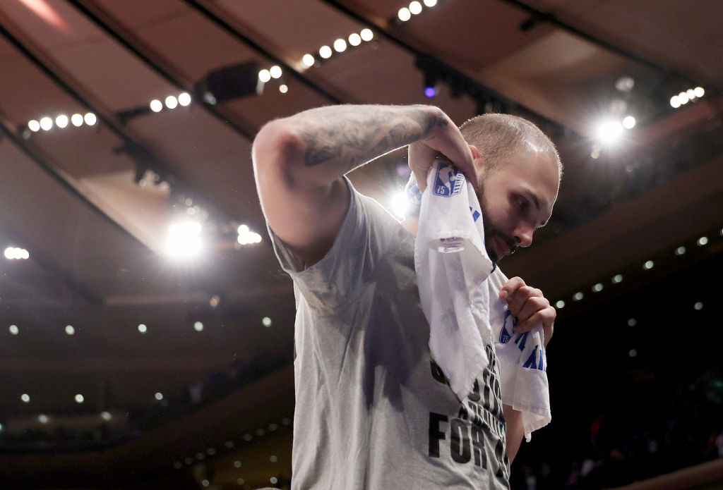 Yvan Fournier serves easily with Knicks and Thibodeau Yvan Fournier serves easily with Knicks and Thibodeau