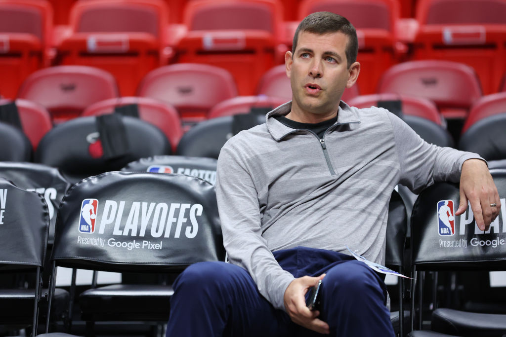 Boston intenta acumular picks para buscar un gran traspaso