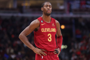 Caris LeVert se queda en Cleveland