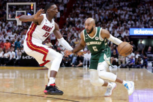 Jevon Carter acuerda con los Bulls por tres años