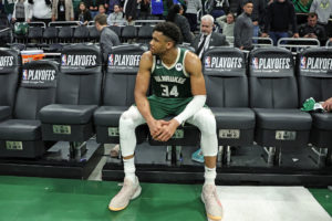 Giannis Antetokounmpo se somete a una cirugía leve