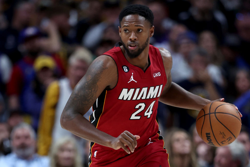 Los Heat garantizan el contrato de Haywood Highsmith
