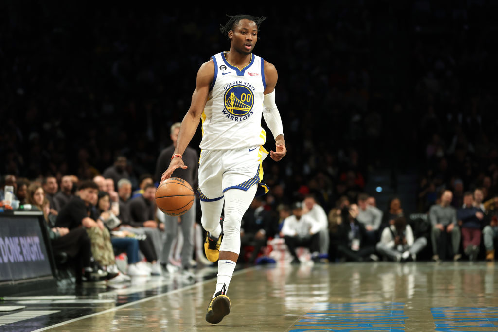 Chris Paul trabaja con Kuminga en sus continuaciones tras bloqueo