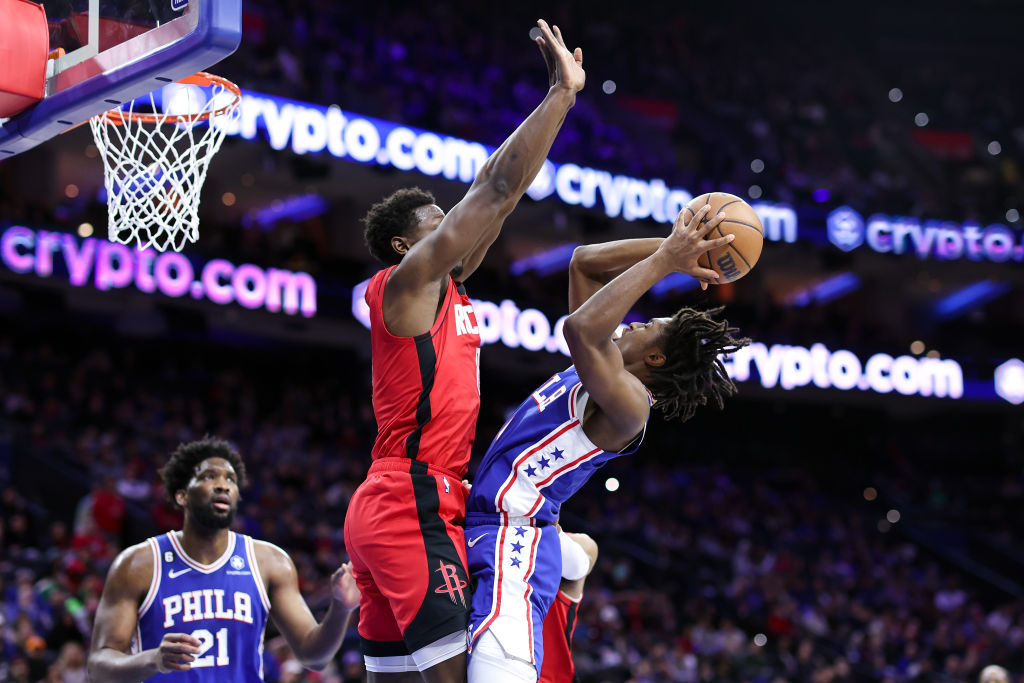 Jae'Sean Tate anuncia unos Rockets duros en defensa