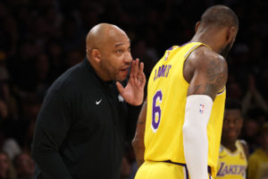 Darvin Ham cree que los Lakers tienen la profundidad para ser campeones
