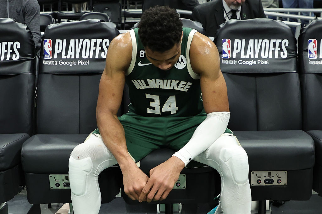 Giannis, dispuesto a salir de los Bucks si tiene "más opciones de ganar"