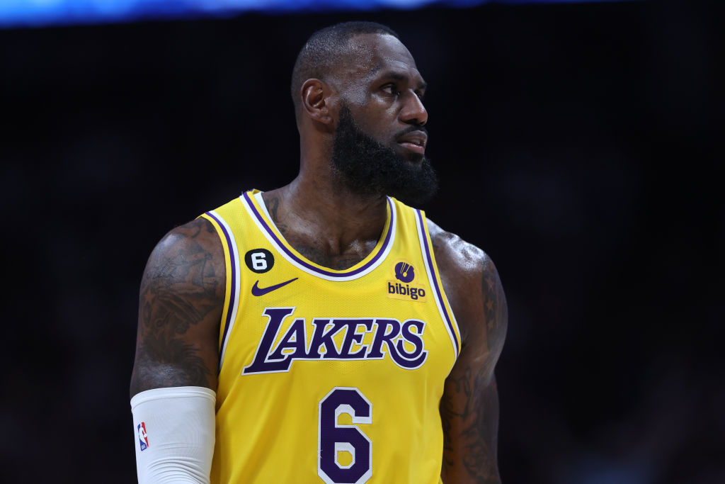 LeBron afronta su 21ª temporada "como un rookie"