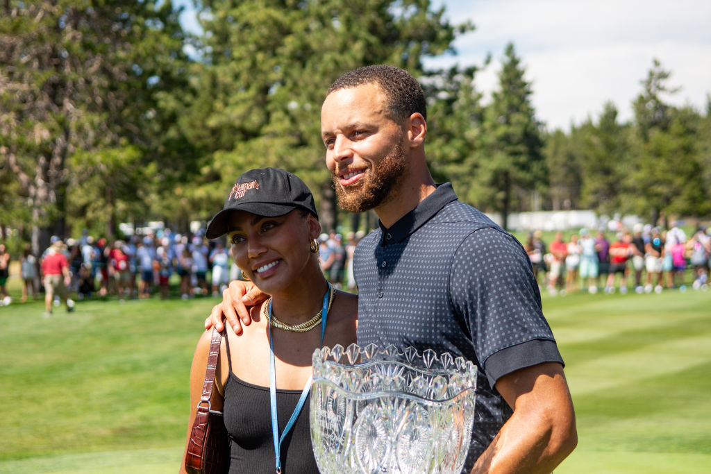 Stephen y Ayesha Curry donarán 50 millones a los colegios de Oakland