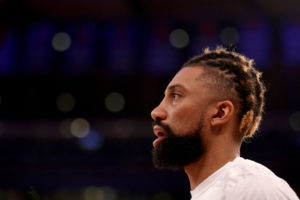 Los Spurs despiden a Khem Birch