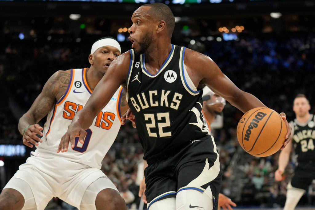 Persisten las dudas con Khris Middleton