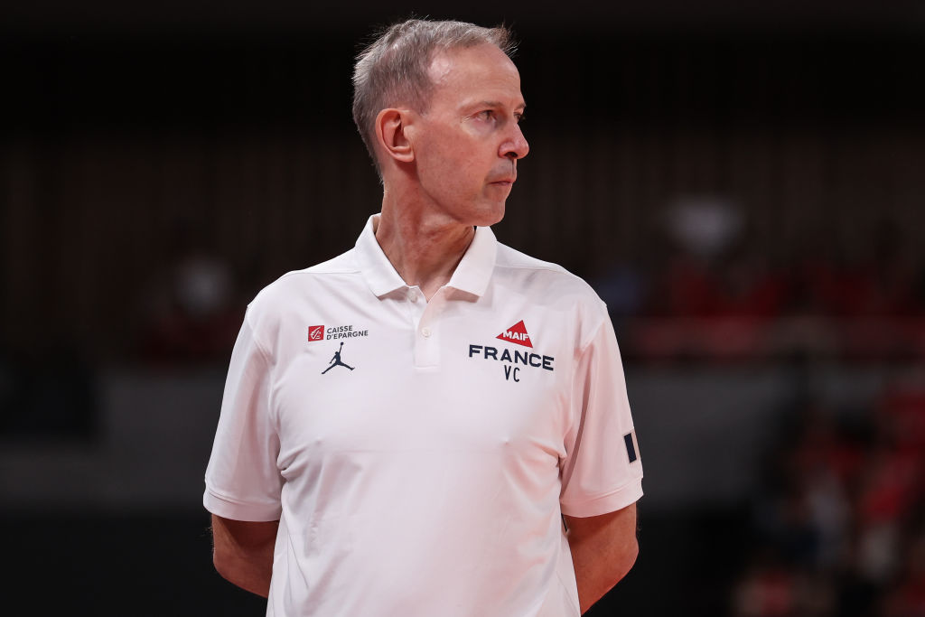 Vincent Collet seguirá al frente de Francia pese a su fracaso mundialista