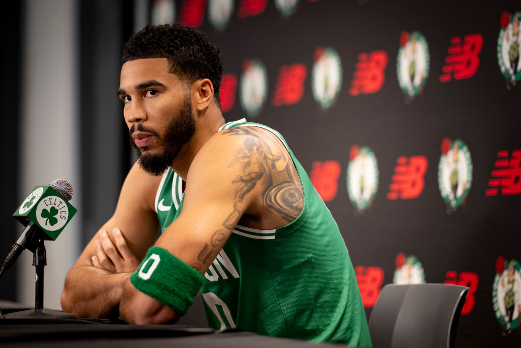 Tatum defiende la agresividad de Boston en el mercado