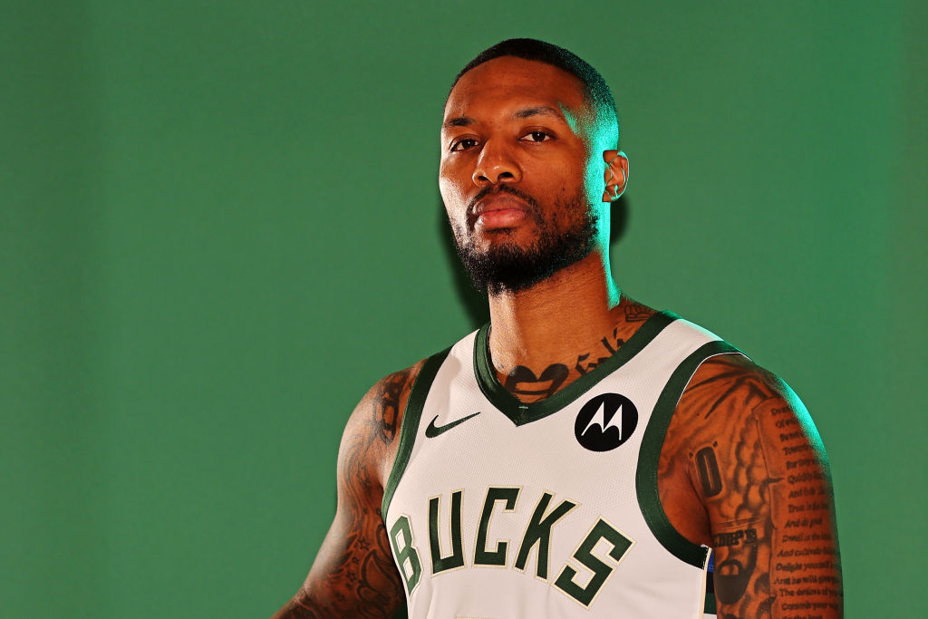 Milwaukee vence a los Lakers en el primer amistoso de Lillard