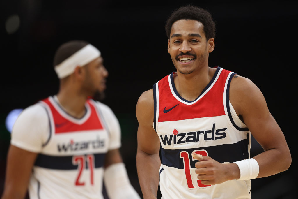 Poole brilla en Nueva York con 41 puntos en tres cuartos