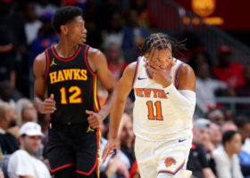 Exhibición de Jalen Brunson para batir a los Hawks