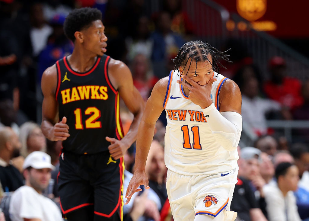Exhibición de Jalen Brunson para batir a los Hawks