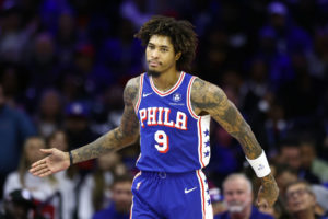 Kelly Oubre Jr. es atropellado en el centro de Philadelphia