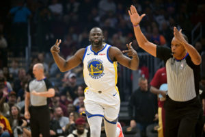 Draymond Green, expulsado en la derrota de los Warriors ante Cleveland