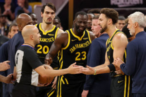 Desastre en Warriors: lesión de Curry, dos expulsados y cuatro derrotas seguidas