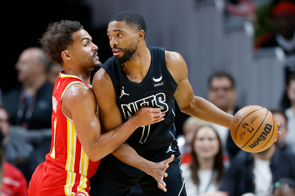 Trae Young eclipsa los 45 puntos de Mikal Bridges
