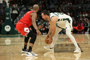 Los Bucks esperan recuperar esta semana a Pat Connaughton