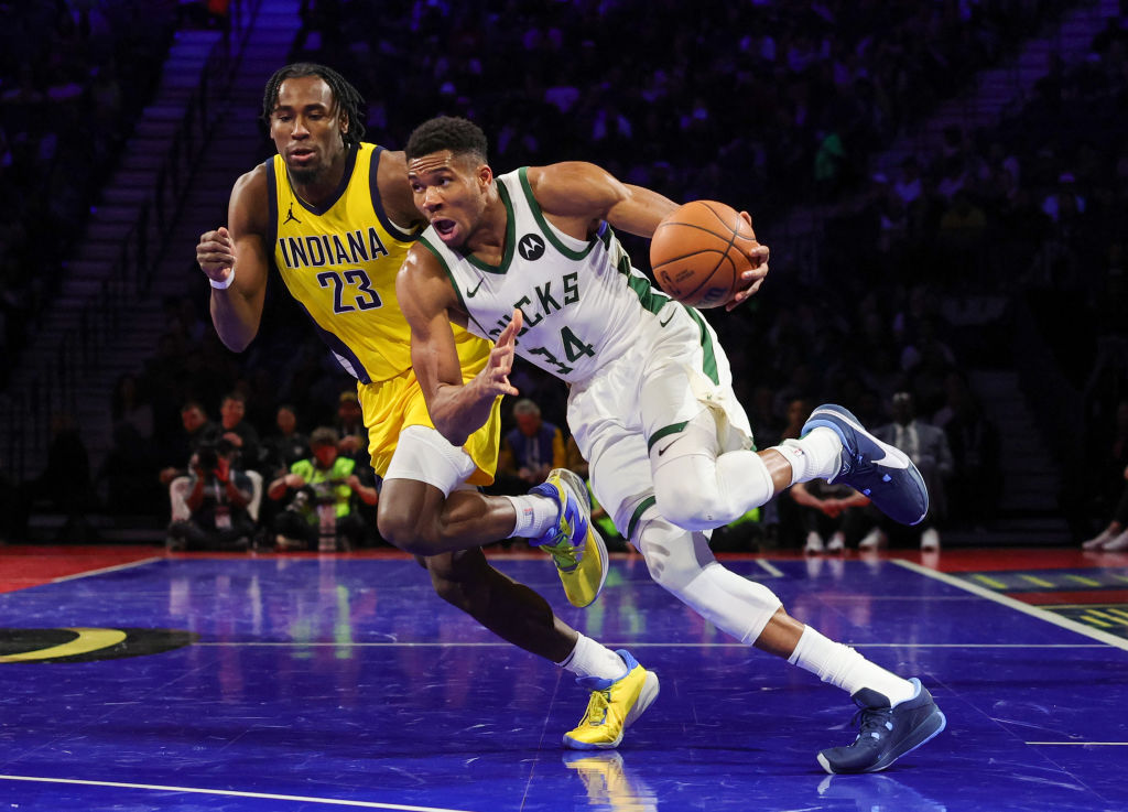 Giannis Antetokounmpo pone nombre al problema de los Bucks