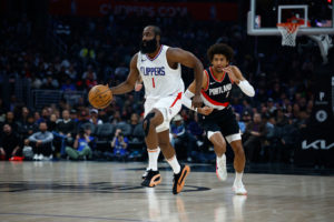 James Harden y la salud de sus estrellas impulsan a los Clippers
