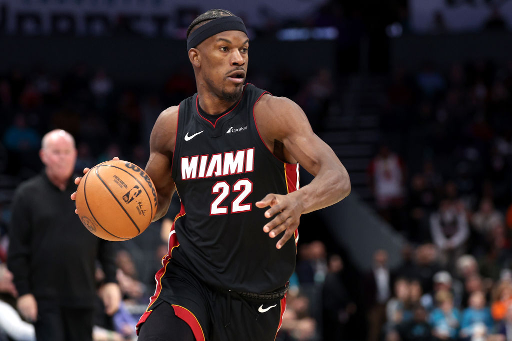 Jimmy Butler vuelve a caer lesionado