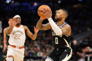 Damian Lillard se une al exclusivo club de Curry, Harden y LeBron