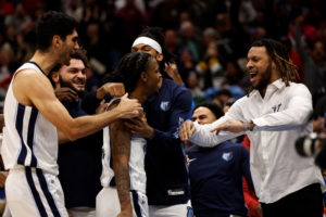 Ja Morant vuelve como un héroe