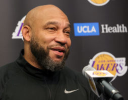 Los Lakers tienen un compromiso total con Darvin Ham