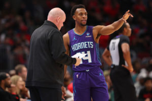 Los Hornets, hundidos y sin solución a la vista