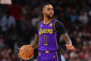 Brooklyn, posible socio de Lakers en el final de mercado