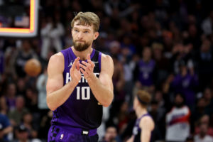 Un gran Sabonis (32+20) comanda un nuevo triunfo de los Kings