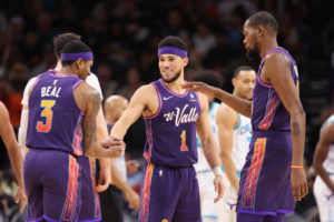 El Big Three de los Suns frena a los Magic