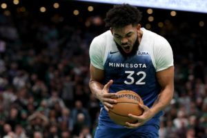 Un enorme Karl-Anthony Towns firma el récord de Minnesota con 62 puntos