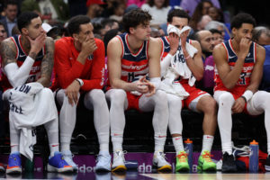 Los Wizards priorizan la salida de Deni Advija y Tyus Jones
