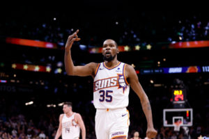 Durant, incrédulo con Embiid: ¡¿Setenta puntos?!