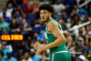 Minnesota se hace con Justin Jackson
