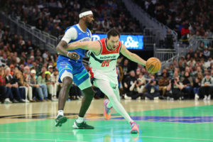 Milwaukee se hace con Gallinari