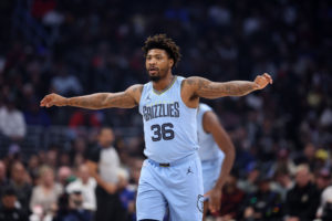 Rockets y Grizzlies negocian por Marcus Smart