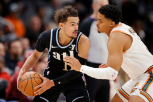 San Antonio negoció con Atlanta por Trae Young