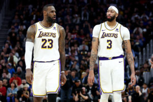 Los Lakers echan el freno al mercado