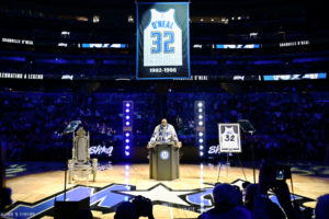 Orlando retira la camiseta de Shaquille O'Neal