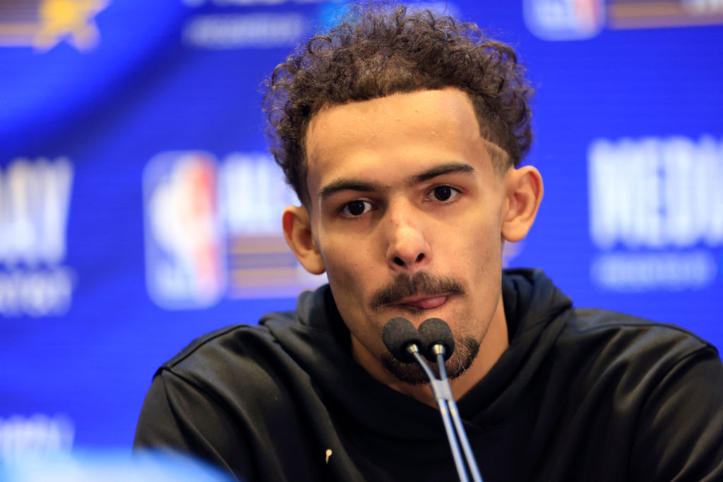 Trae Young no aclara del todo su futuro