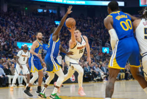 Otro triple-doble estratosférico de Jokic frena a los Warriors