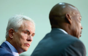 Mitch Kupchak dimite como presidente de los Hornets