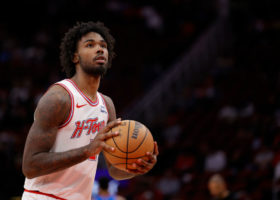 Los Rockets pierden a Tari Eason