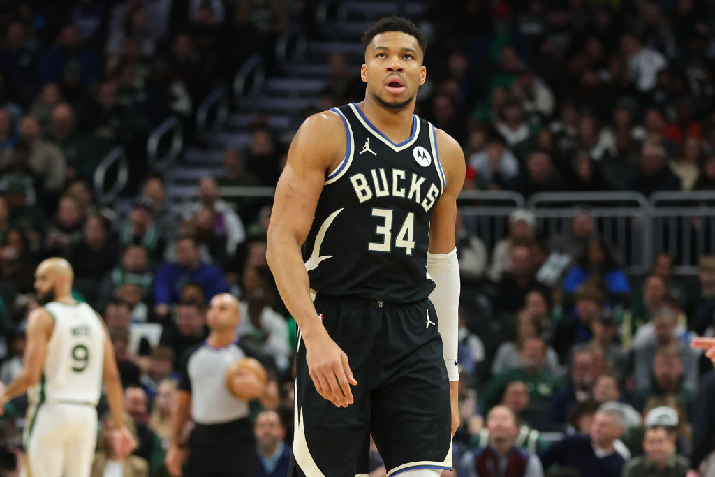 Antetokounmpo no estará ante los Celtics